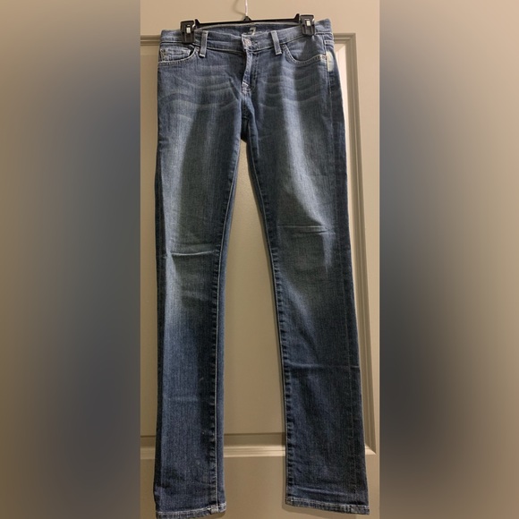 7 For All Mankind Denim - 7 for all Mankind Roxanne Jeans size 25 Medium Wash